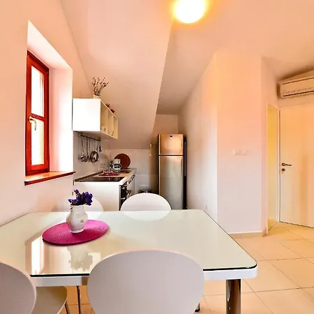 Sunny Bobica Apartment Vodice