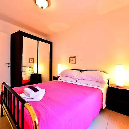 Sunny Bobica * Vodice