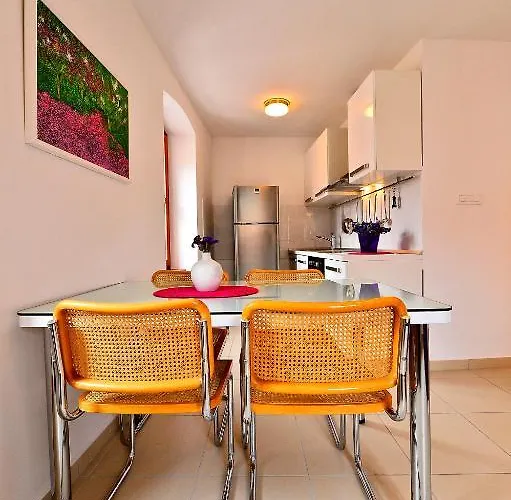 Sunny Bobica Appartement