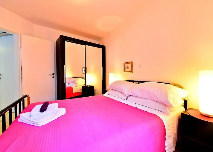 Sunny Bobica ヴォディツェ