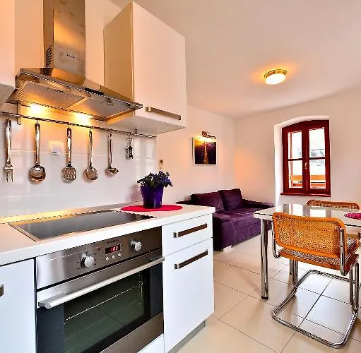 Sunny Bobica ヴォディツェ