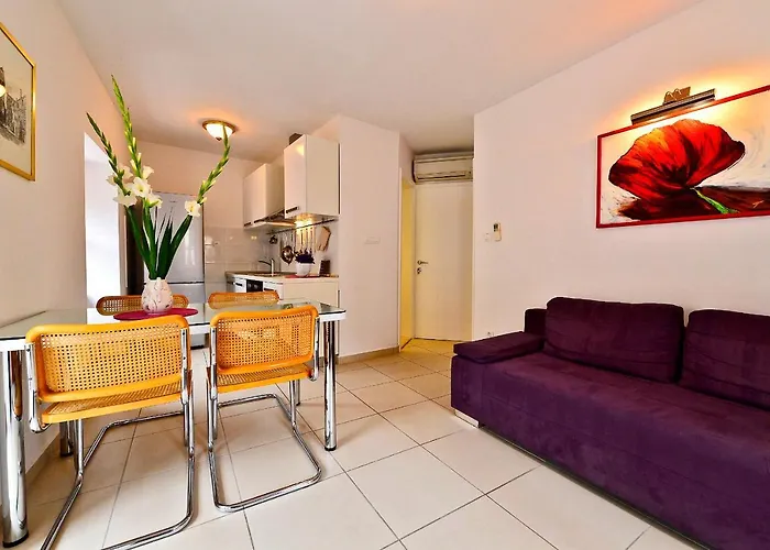 Sunny Bobica アパート